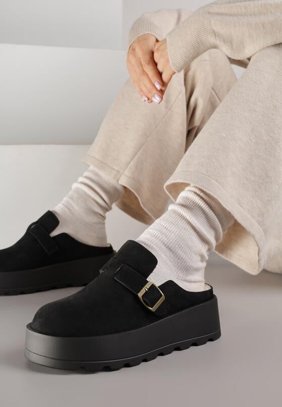 Czarne Niskie Śniegowce na Grubej Podeszwie Zdobione Sprzączką Vetiare 1