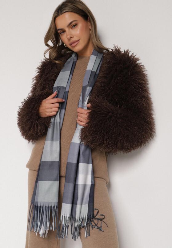 Czarny Szalik z Wiskozy z Frędzlami w Szeroką Kratę Califera 1