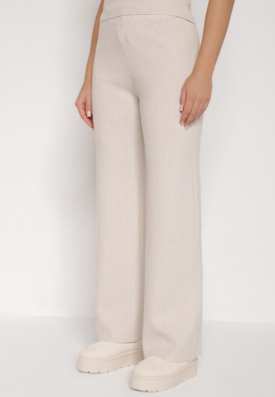 Beżowy Dzianinowy Komplet z Wiskozą Spodnie Bluzka z Półgolfem i Kardigan Vetisena 4