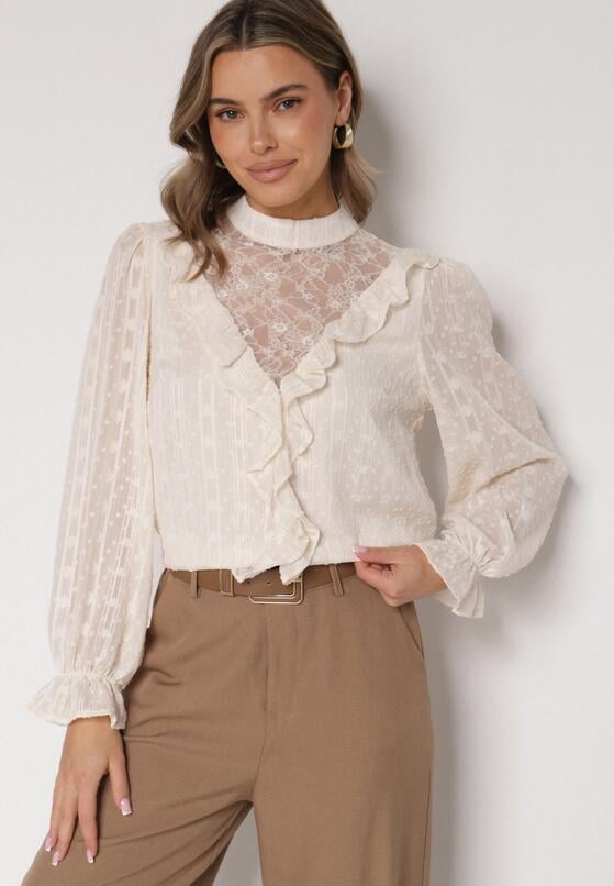Beżowa Bluzka Zdobiona Koronką Falbankami i Metaliczną Nicią Feralea 1