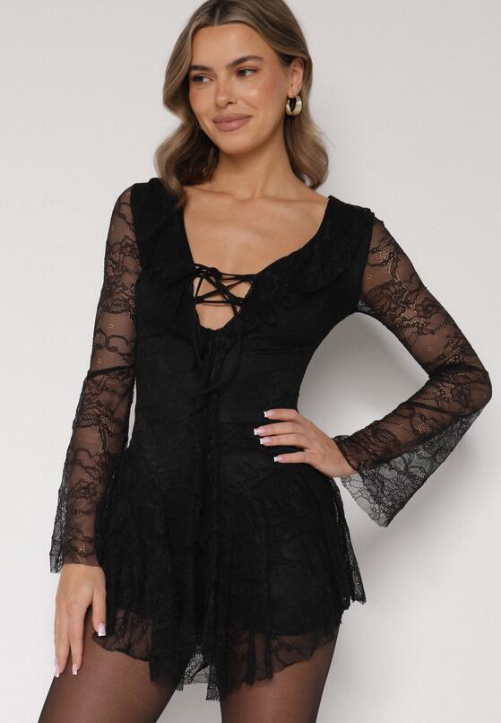 Czarna Koronkowa Sukienka Wieczorowa z Wiązaniem przy Dekolcie Ferolena 1