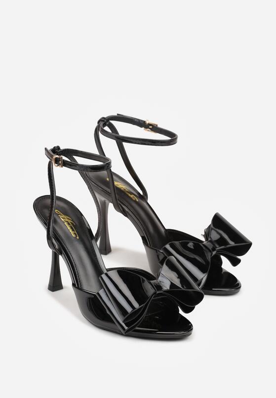 Czarne Sandały Lakierowane Ozdobione Kokardkami Varona 5