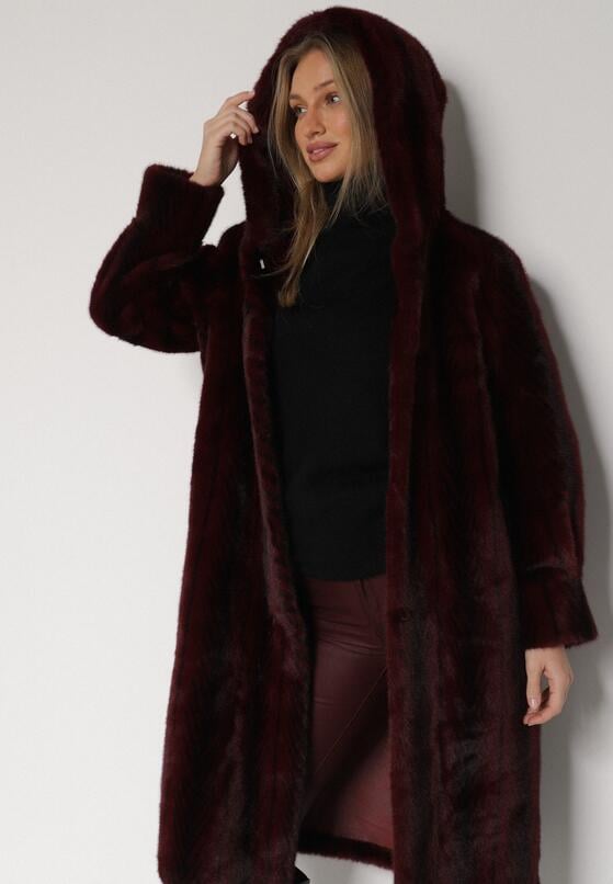 Bordowy Płaszcz Futerko w Pionowy Wzór z Kapturem Cahroris 4