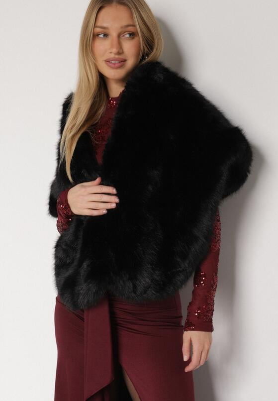 Czarne Ponczo Etola z Futerka w Stylu Szala Cahreva 1