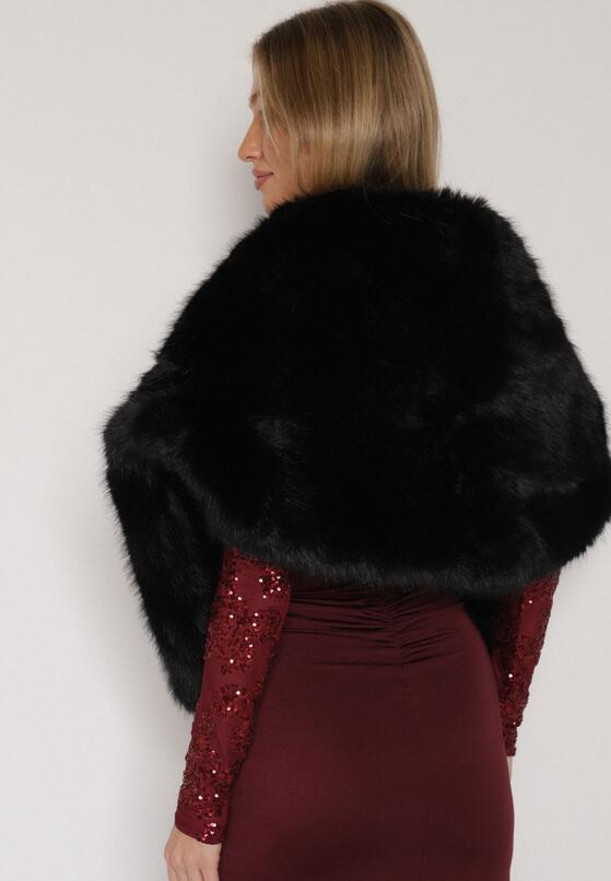 Czarne Ponczo Etola z Futerka w Stylu Szala Cahreva 3