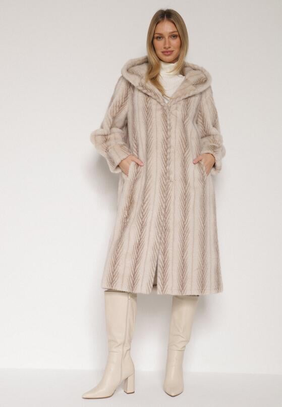 Jasnobeżowy Płaszcz Futerko w Pionowy Wzór z Kapturem Cahroris 1