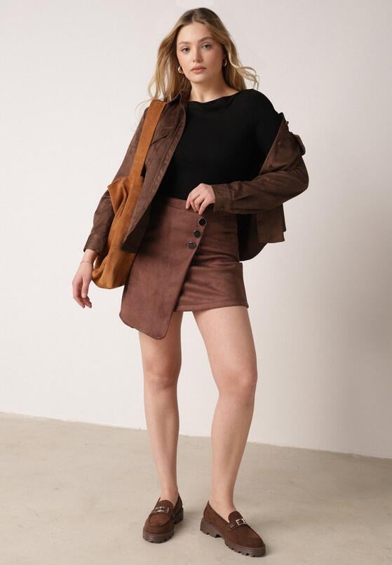 Czarny Wiskozowy T-shirt o Dopasowanym Kroju z Dekoltem w Łódkę Idahphaeia 2