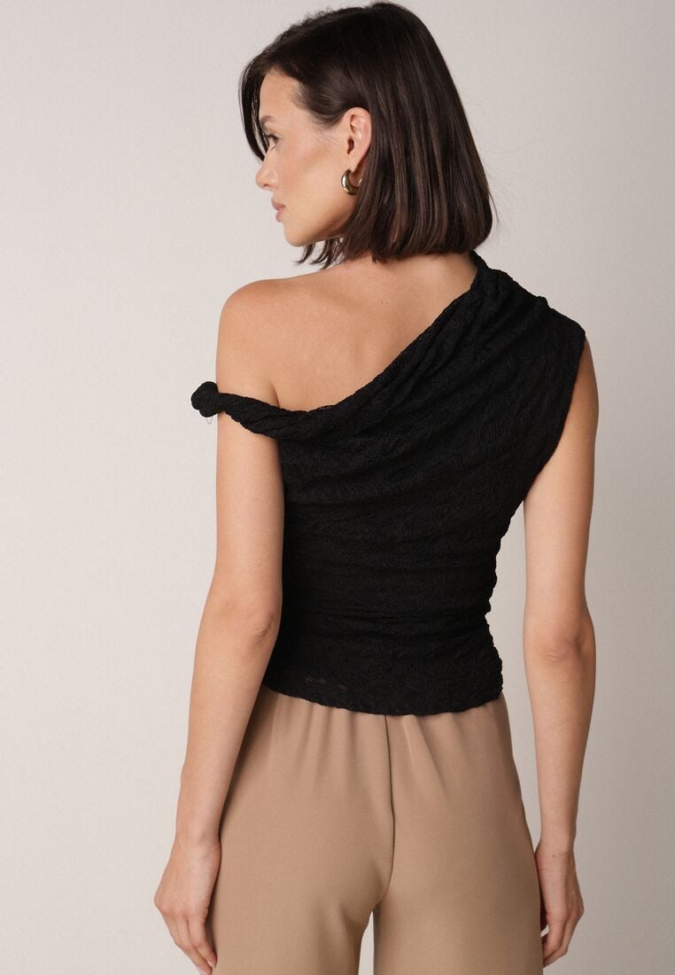Czarna Koronkowa Bluzka o Asymetrycznym Kroju na Jedno Ramię Nerasos 3