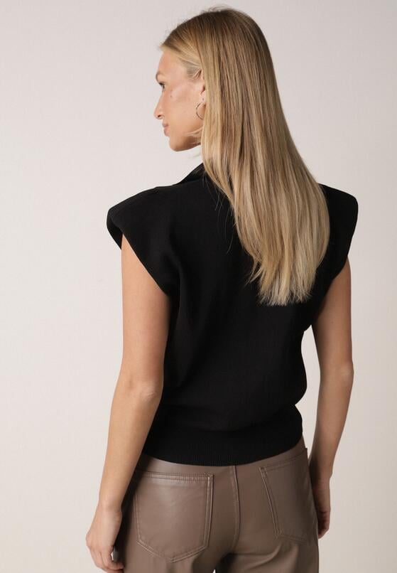 Czarna Wiskozowa Bluzka Sweterkowa z Usztywnionymi Ramionami i Kołnierzykiem Katano 3