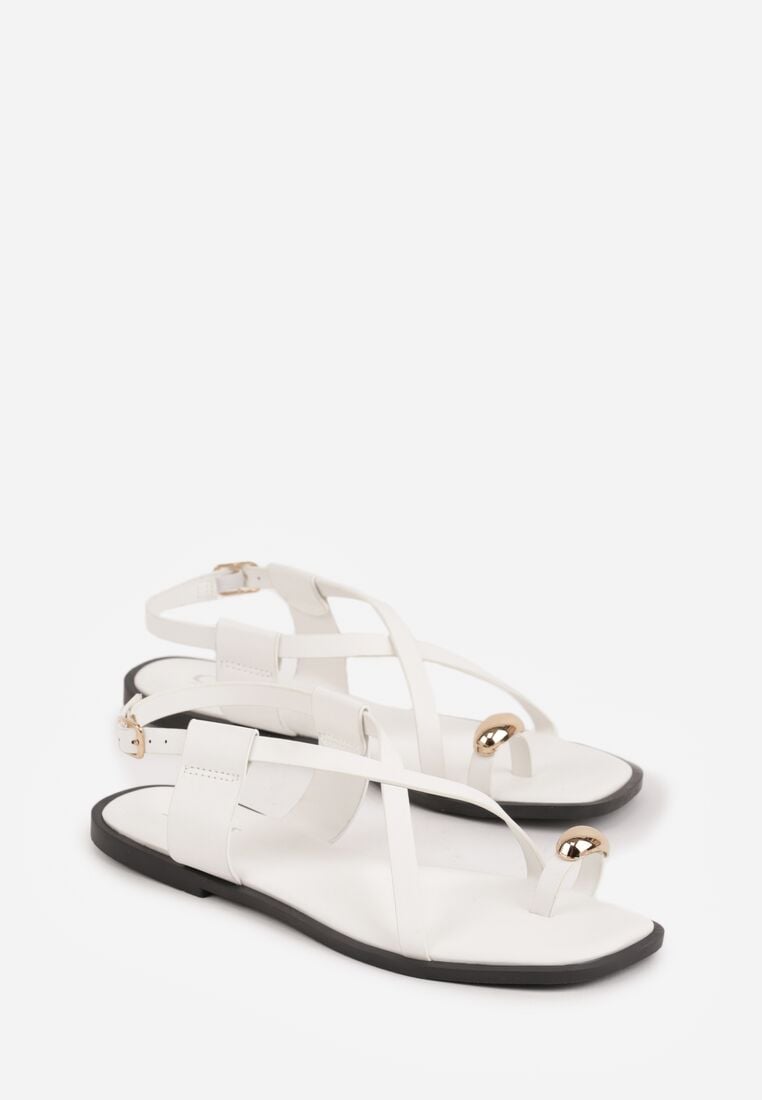 Białe Sandały w Stylu Japonek z Metaliczną Ozdobą Catelin 5