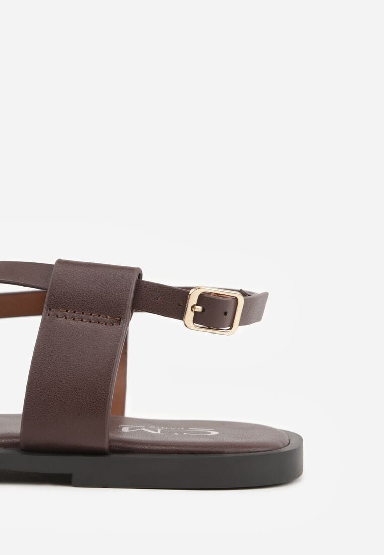 Ciemnobrązowe Sandały w Stylu Japonek z Metaliczną Ozdobą Catelin 9