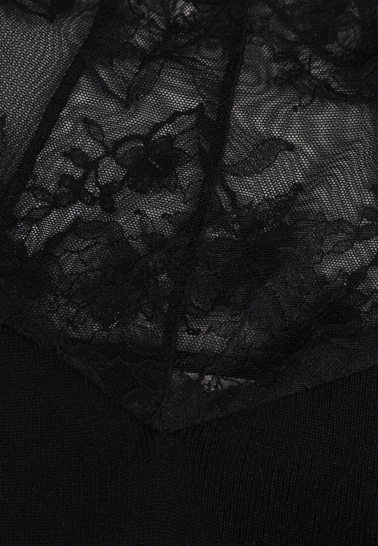 Czarny Dopasowany Sweter z Półgolfem z Wiskozą Zdobiony Koronkową Siateczką Genna 8