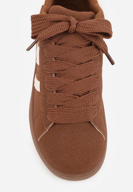 Brązowo-Białe Sneakersy z Ozdobnymi Naszywkami z Boku Galdexis 9