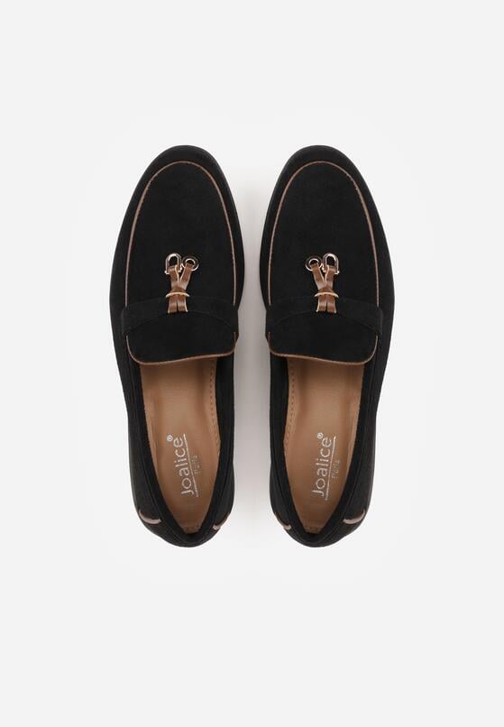 Czarne Mokasyny z Imitacji Zamszu Zdobione Aplikacją z Zawieszkami Peleg 6