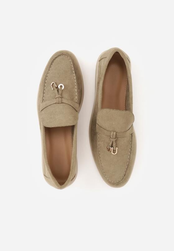 Jasnozielone Mokasyny z Imitacji Zamszu z Ozdobnym Przeszyciem i Zawieszką Veleyra 6