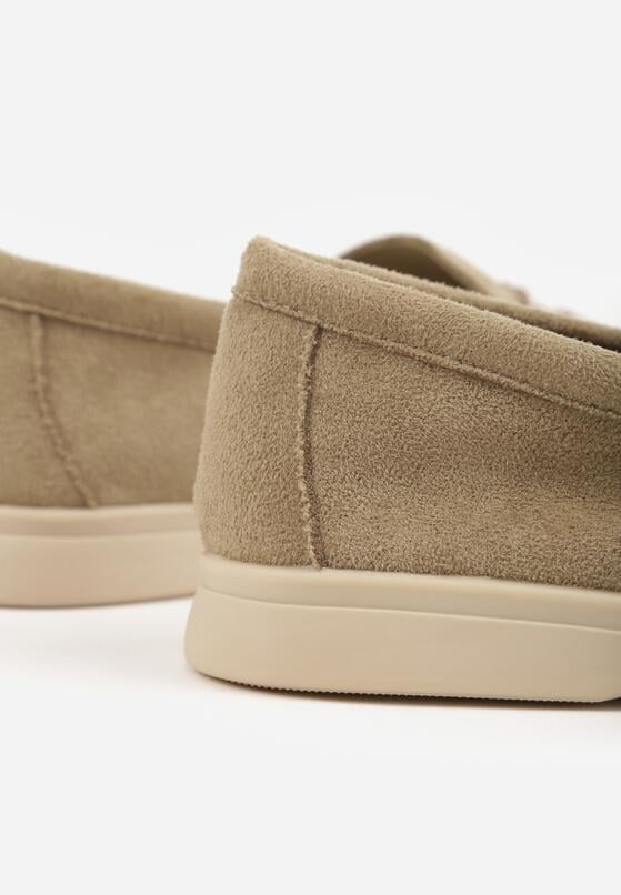 Jasnozielone Mokasyny z Imitacji Zamszu z Ozdobnym Przeszyciem i Zawieszką Veleyra 8