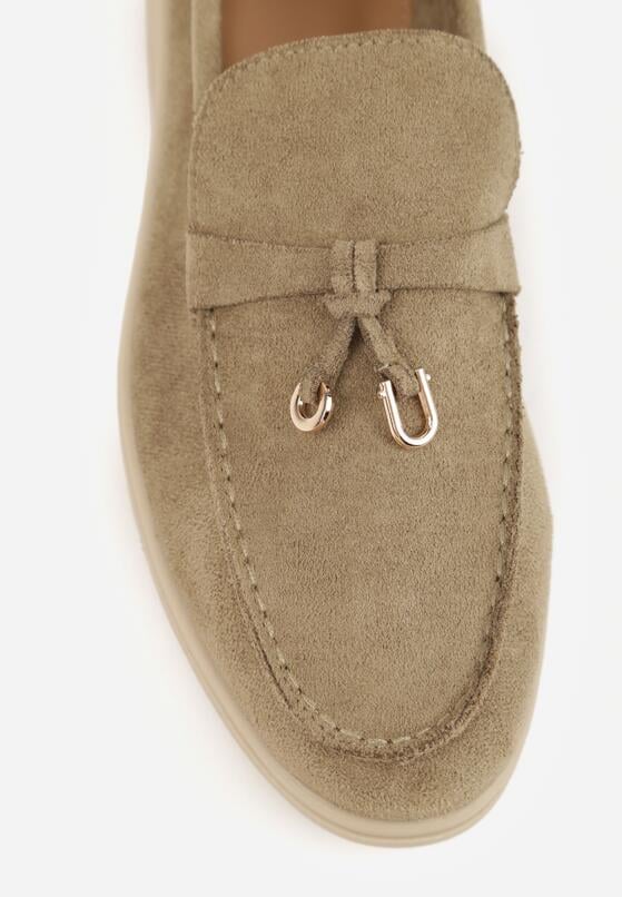 Jasnozielone Mokasyny z Imitacji Zamszu z Ozdobnym Przeszyciem i Zawieszką Veleyra 9