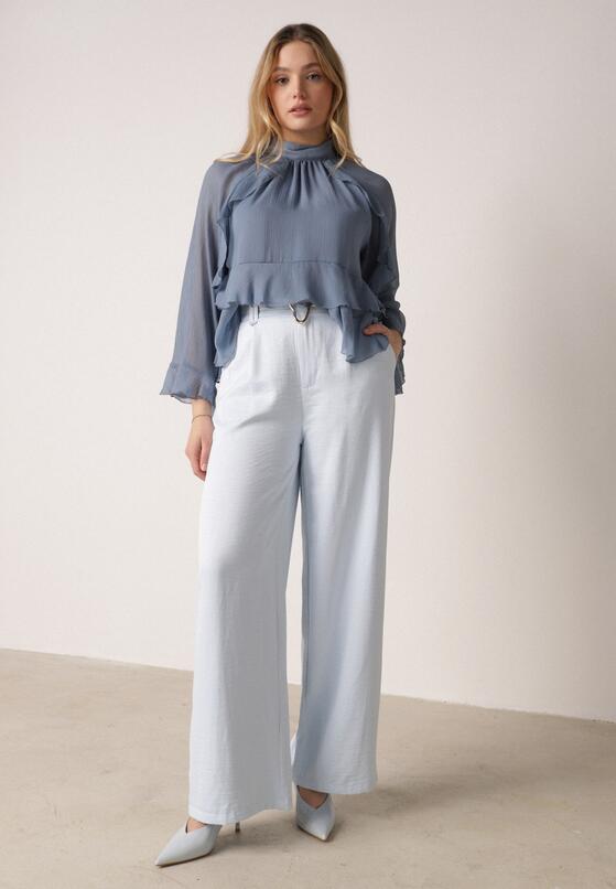 Niebieskie Szerokie Spodnie z Wysokim Stanem z Domieszką Bawełny i Geometryczną Klamrą Syliteia 4
