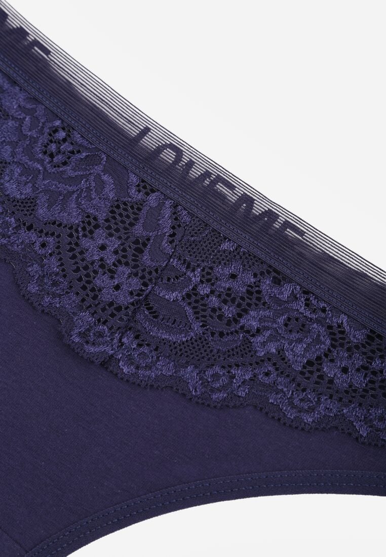 Granatowe Majtki Stringi z Bawełną Ozdobione Koronką Thelanthe 3