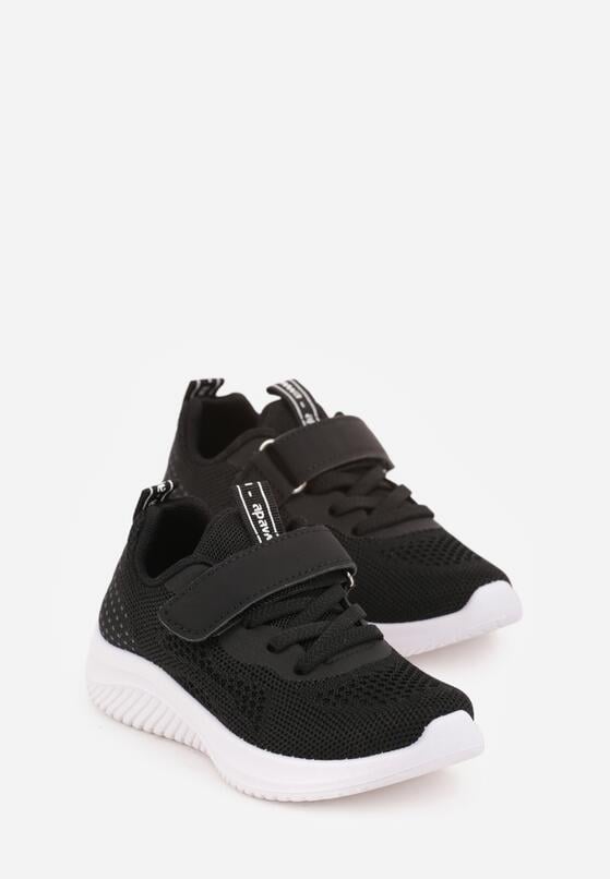 Czarno-Białe Buty Sportowe Sneakersy z Perforacją i Tłoczoną Podeszwą Uriltora 2