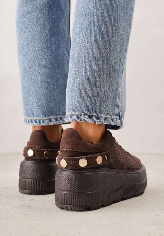 Ciemnobrązowe Skórzane Sneakersy na Platformie i Koturnie Zdobione Perforacją Peniesh 3