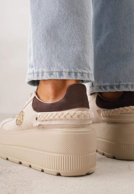 Beżowe Sneakersy Skórzane na Grubej Podeszwie z Plecionym Paskiem i Ozdobą Chalessei 3