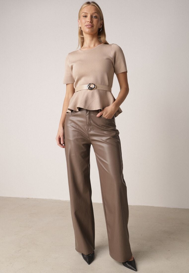 Beżowa Bluzka Dzianinowa z Baskinką i Paskiem Lyvara 2