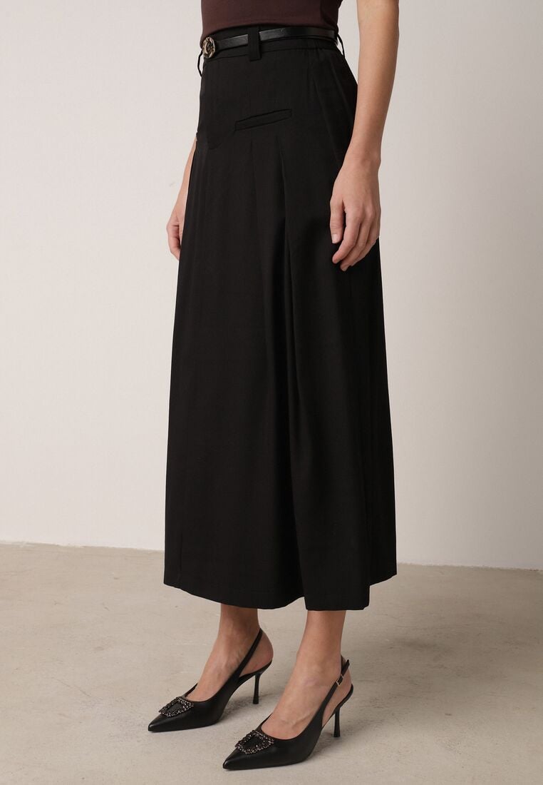 Czarna Wiskozowa Spódnica o Rozkloszowanym Kroju z Plisami i Paskiem Rolea 2