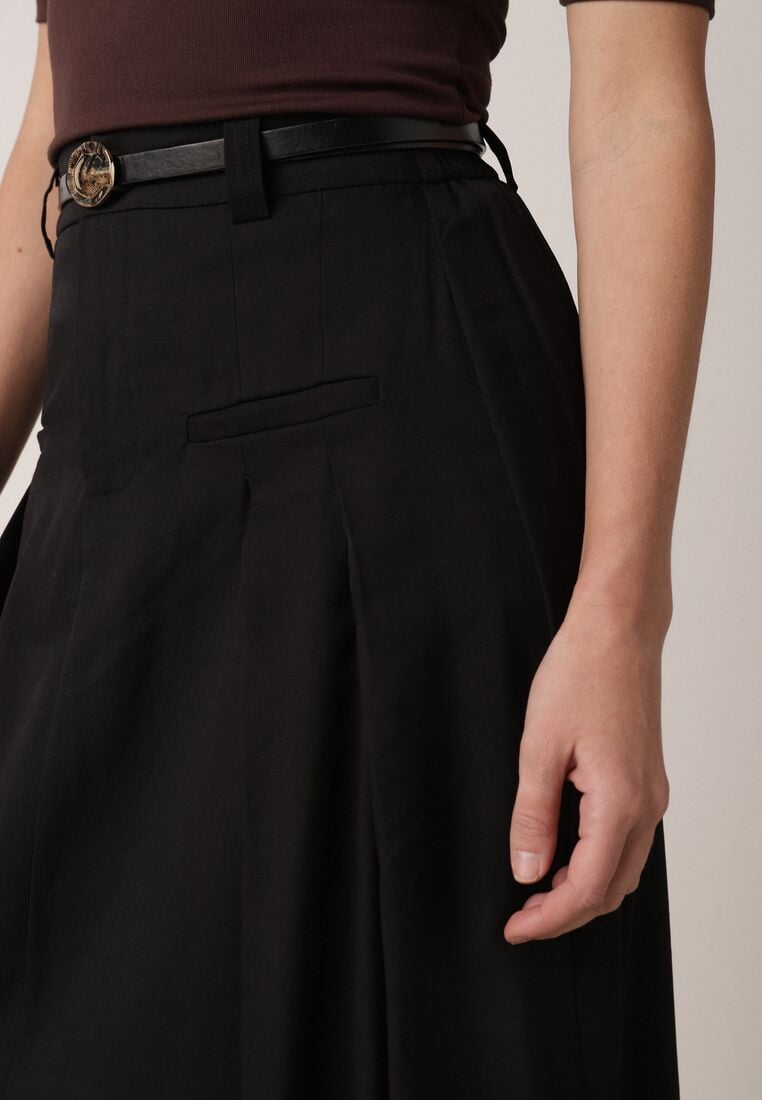 Czarna Wiskozowa Spódnica o Rozkloszowanym Kroju z Plisami i Paskiem Rolea 5