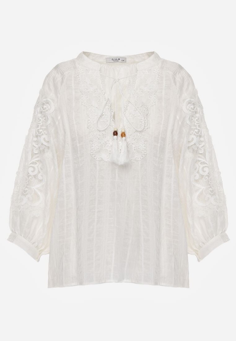 Biała Rustykalna Bluzka z Tencelu Ozdobiona Wiązaniem Koronką i Koralikami Sachi 6