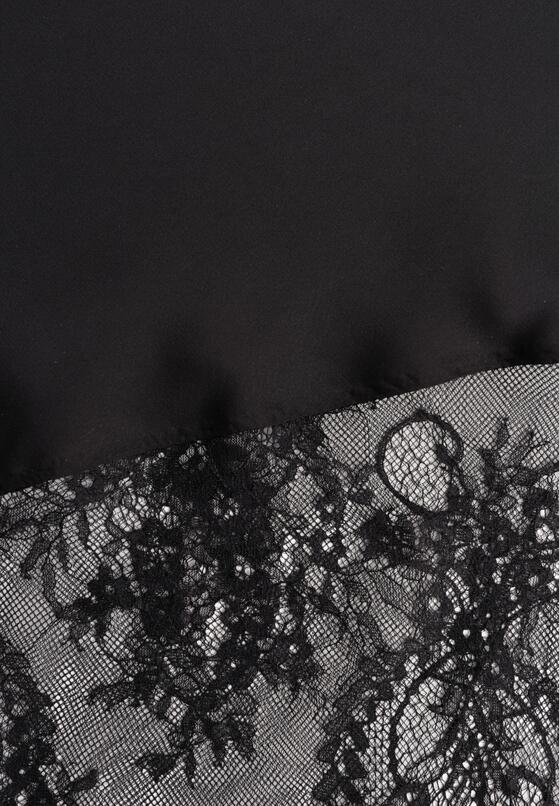 Czarna Koktajlowa Sukienka z Satyny Ozdobiona Koronką Palinca 8