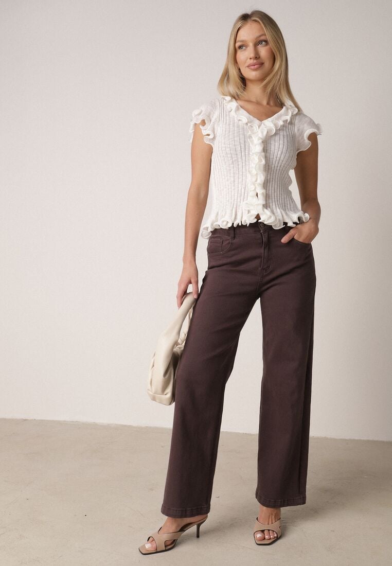 Biała Prążkowana Bluzka z Wiskozą Ozdobiona Falbanami Delestra 2