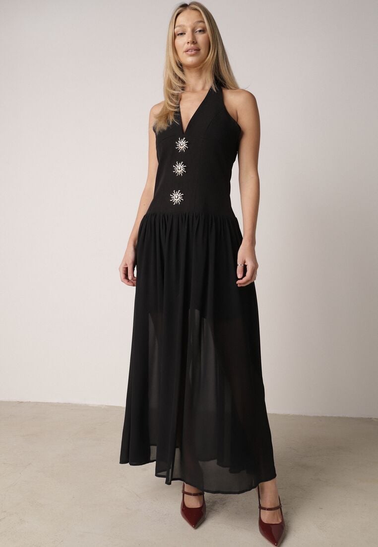 Czarna Sukienka z Wiązanym Dekoltem Typu Halter i Biżuteryjnymi Guzikami Raena 4