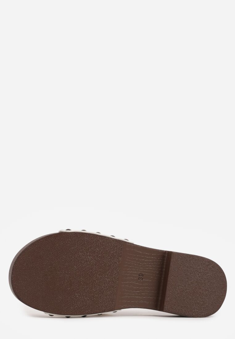 Białe Klapki w Klasycznym Stylu z Nitami Talove 7