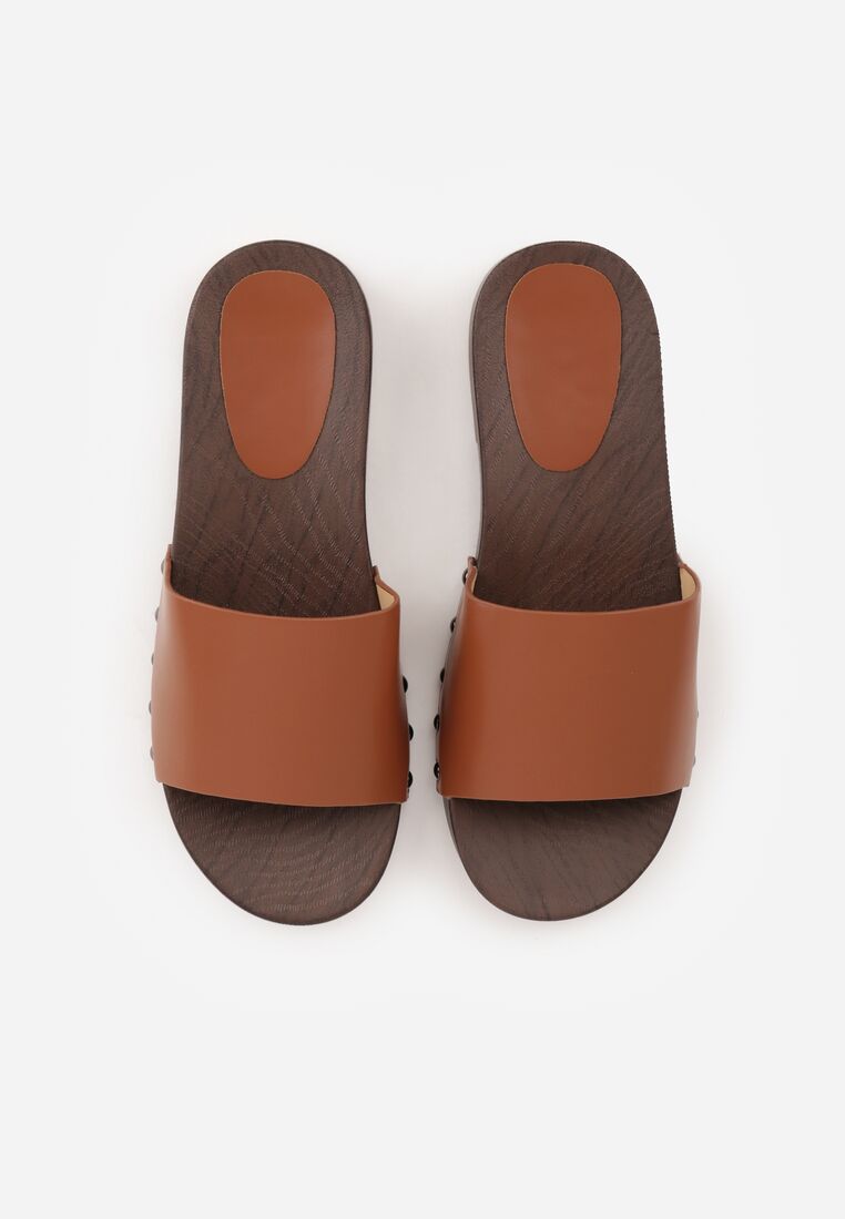 Brązowe Klapki w Klasycznym Stylu z Nitami Talove 6