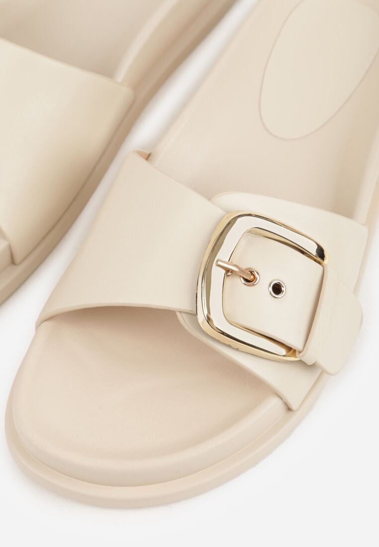 Beżowe Klapki na Grubej Podeszwie Ozdobione Metaliczną Klamrą Lorefer 8