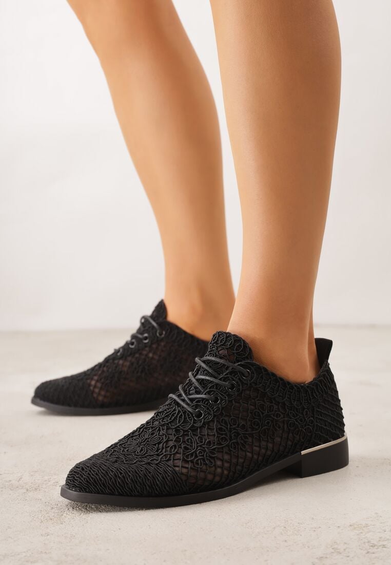 Czarne Ażurowe Półbuty z Metaliczną Wstawką Homonis 2