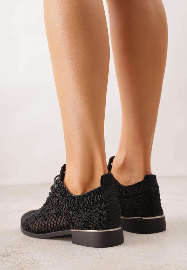 Czarne Ażurowe Półbuty z Metaliczną Wstawką Homonis 3