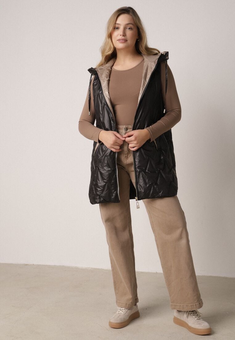 Czarna Pikowana Kamizelka o Długim Kroju z Nieodpinanym Kapturem w Romby Dephice 2