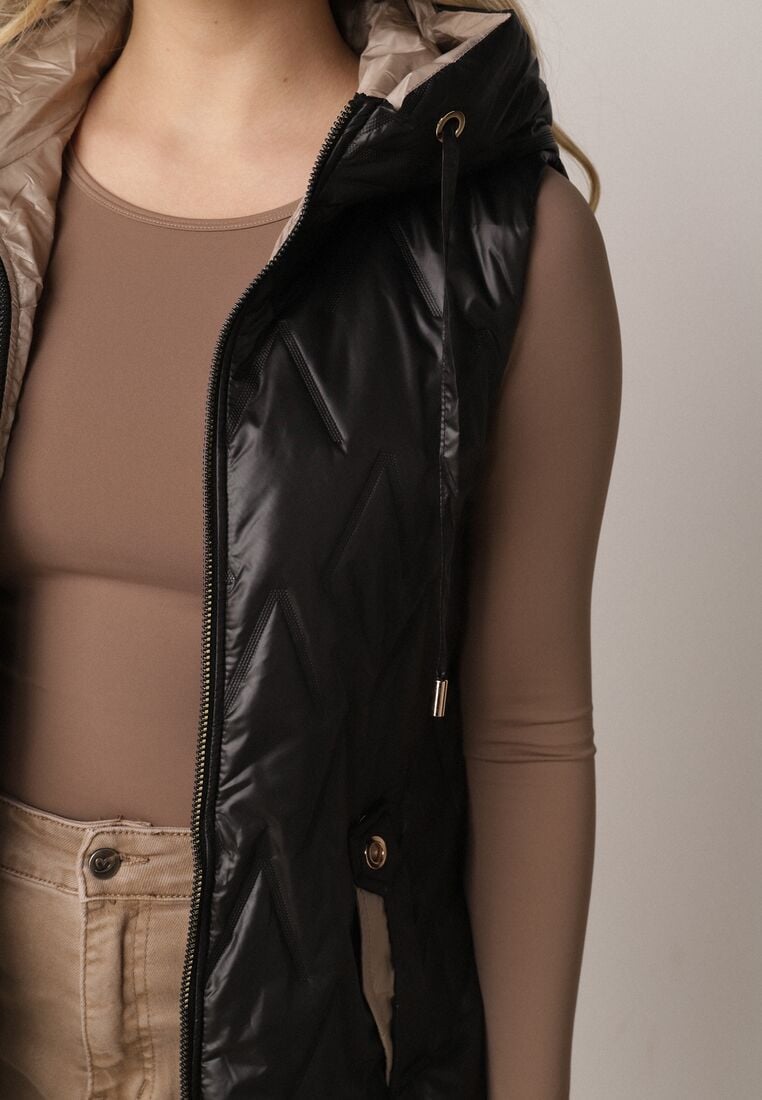 Czarna Pikowana Kamizelka o Długim Kroju z Nieodpinanym Kapturem w Romby Dephice 5