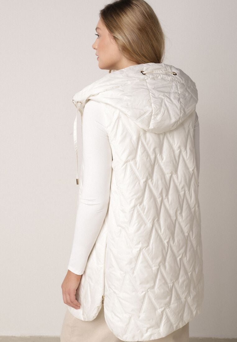 Biała Pikowana Kamizelka o Długim Kroju z Nieodpinanym Kapturem w Romby Dephice 3