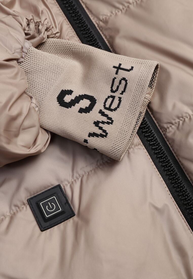 Ciemnobeżowa Przejściowa Kurtka Pikowana z Kapturem i Napisami na Rękawach Althone 8