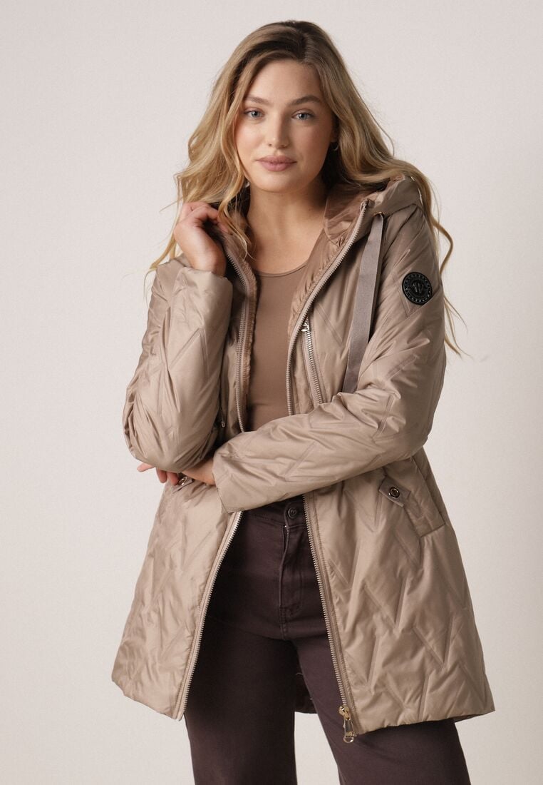 Brązowa Pikowana Kurtka Przejściowa Parka z Kapturem o Długim Kroju z Ozdobą Isaline 4