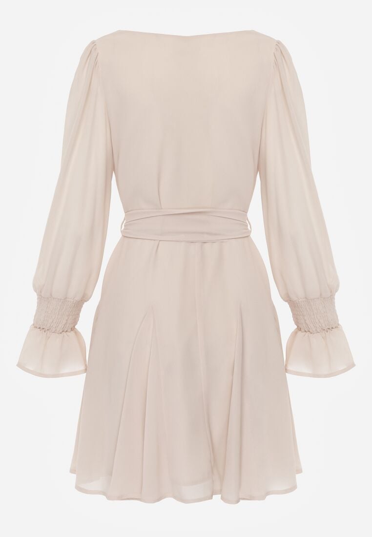 Beżowa Sukienka Vices z Siateczkowymi Rękawami i Wiązanym Paskiem Resnala 7