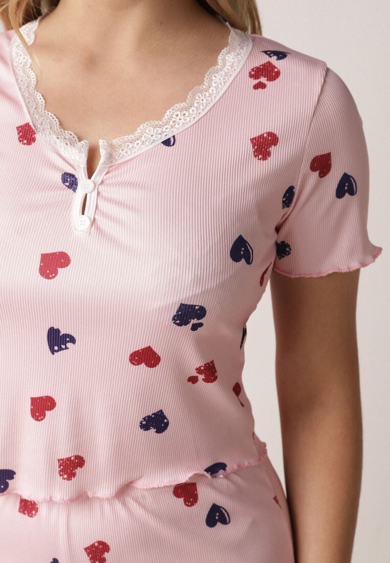 Różowy Komplet Piżamowy z Elastycznego Materiału Spodnie i Bluzka w Serca Veys 4