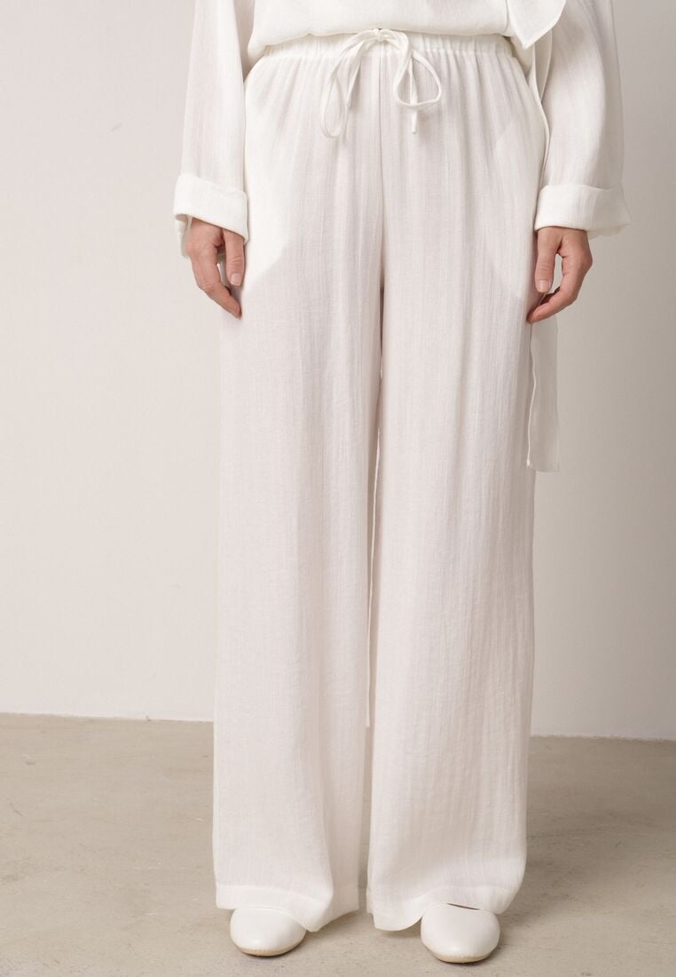 Białe Wiskozowe Spodnie z Szeroką Nogawką i Wiązaniem w Talii Terisanna 2