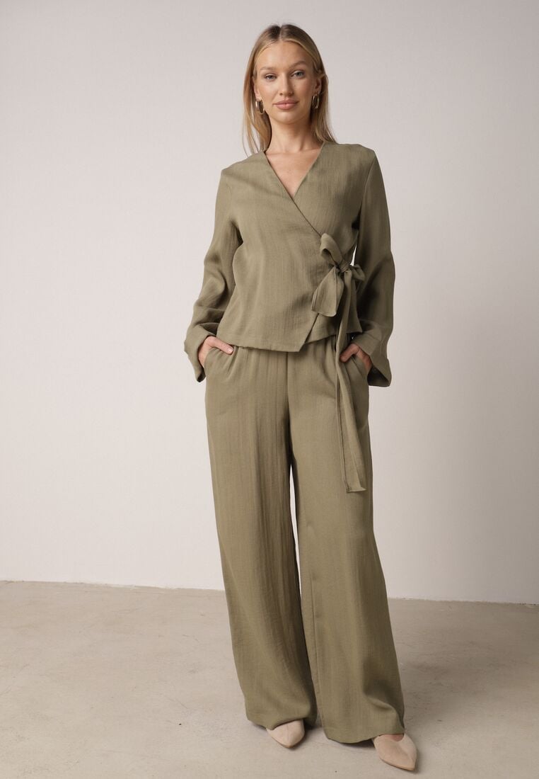 Zielona Kopertowa Bluzka z Wiskozy Ozdobiona Wiązaniem Velanitte 2