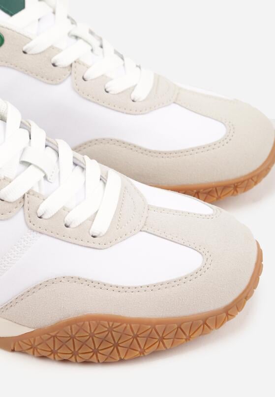 Białe Buty Sportowe Sneakersy z Ozdobnymi Naszyciami Aerylia 5