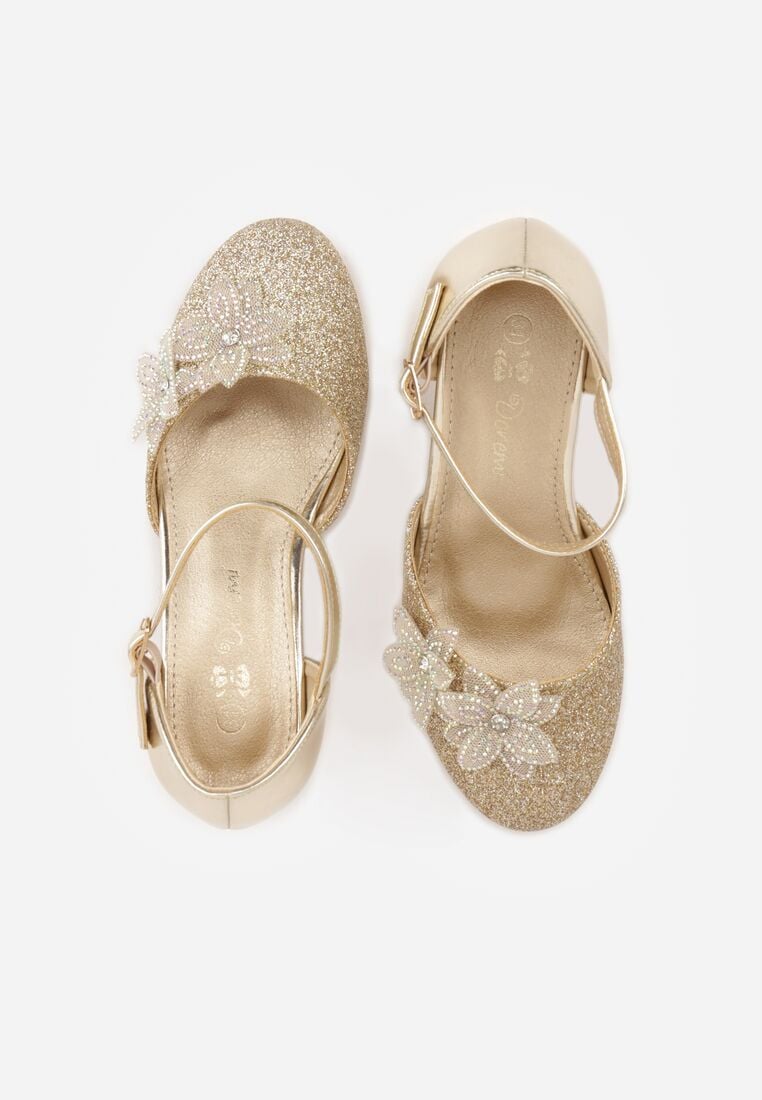 Złote Eleganckie Sandały Czółenka na Słupku z Brokatem i Kwiatową Aplikacją Maennes 3