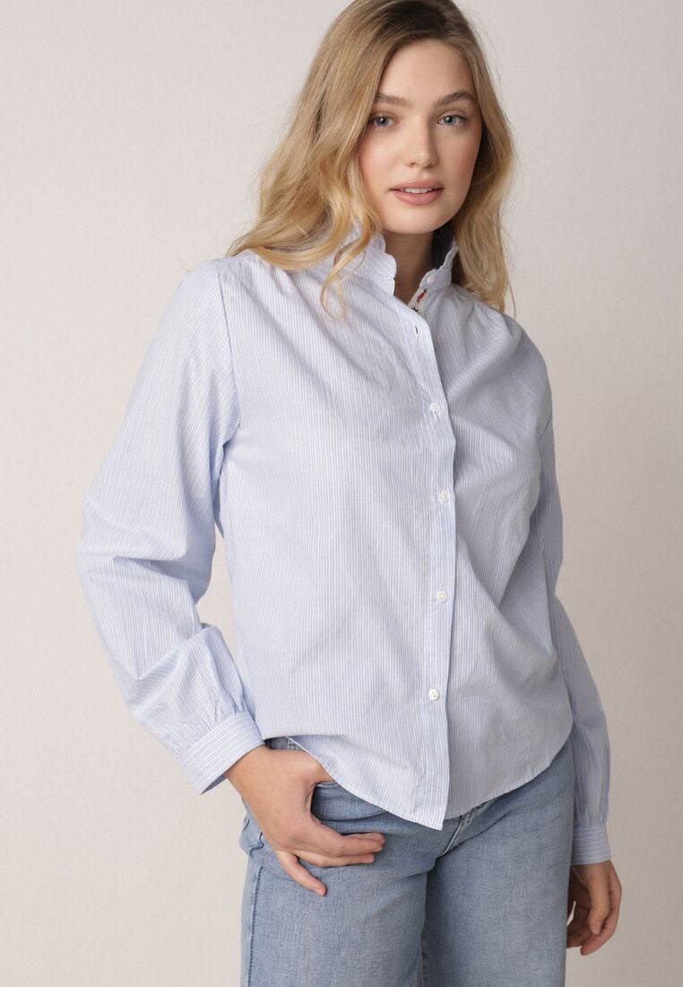 Niebieska Bawełniana Koszula ze Stójką z Falbanką i Haftem przy Guzikach Umaria 4